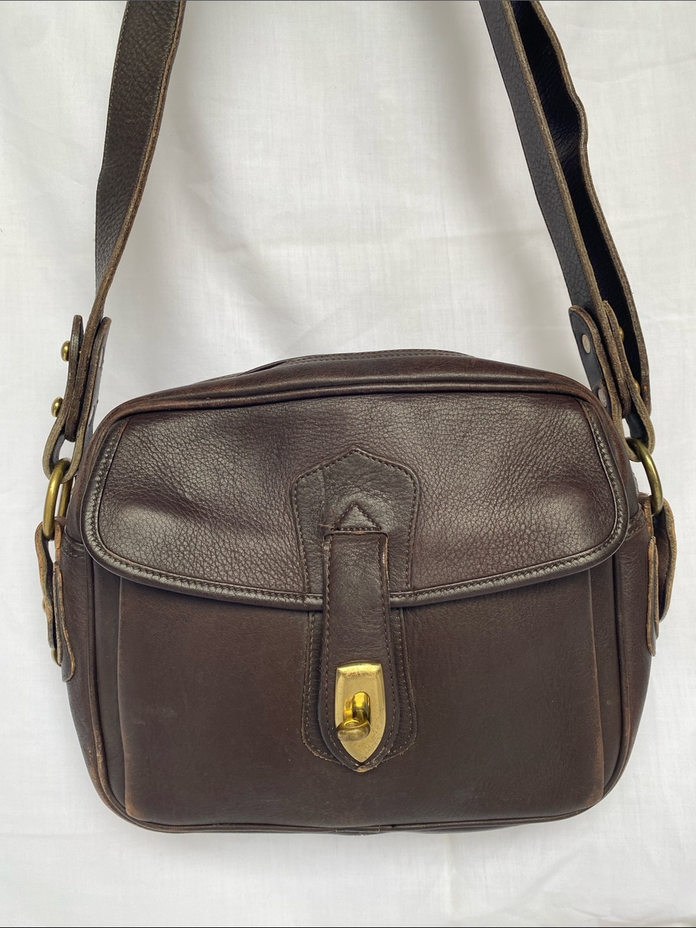 Vintage Dooney & Bourke Dark Brown Leather Crossbody Bag Purse - Picture 3 of 8